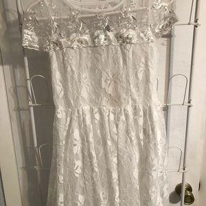 Women’s white/off white dress. Size small